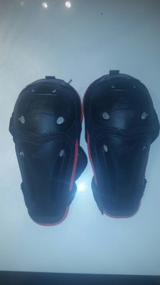 elbow pads 2.jpg